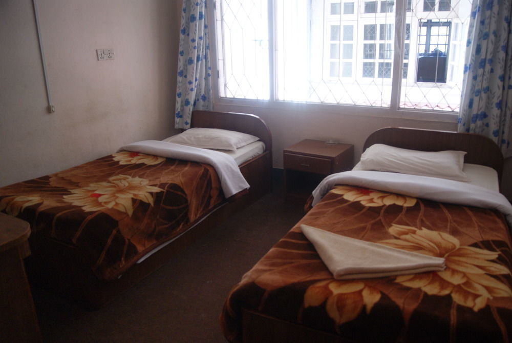 Hotel Pokhara Peace Katmandú Exterior foto